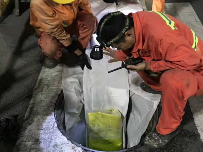 济南市专业清洗化粪池管道疏通隔油池疏通马桶安装厨房